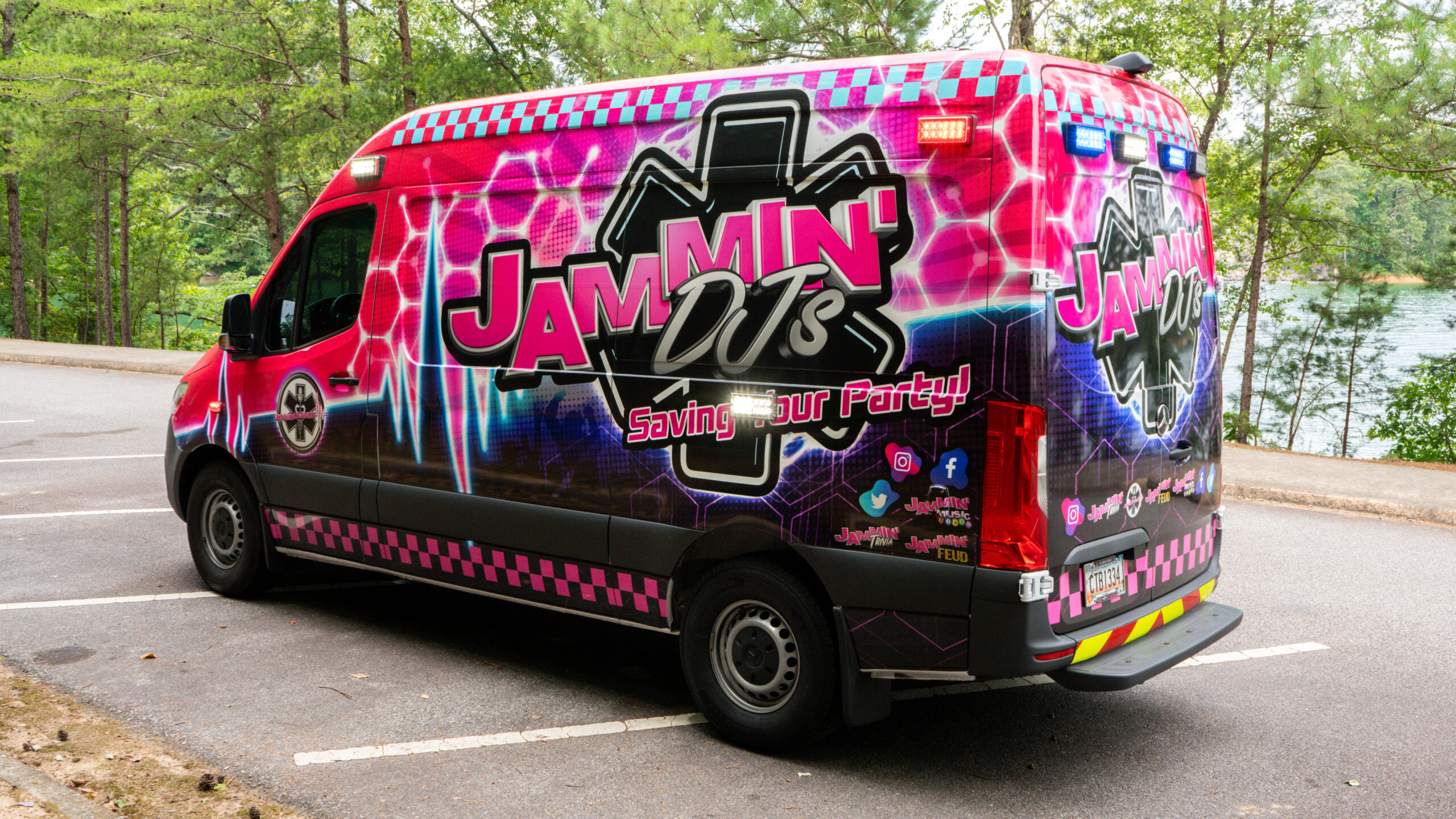 JAMMIN' DJs — vendor image